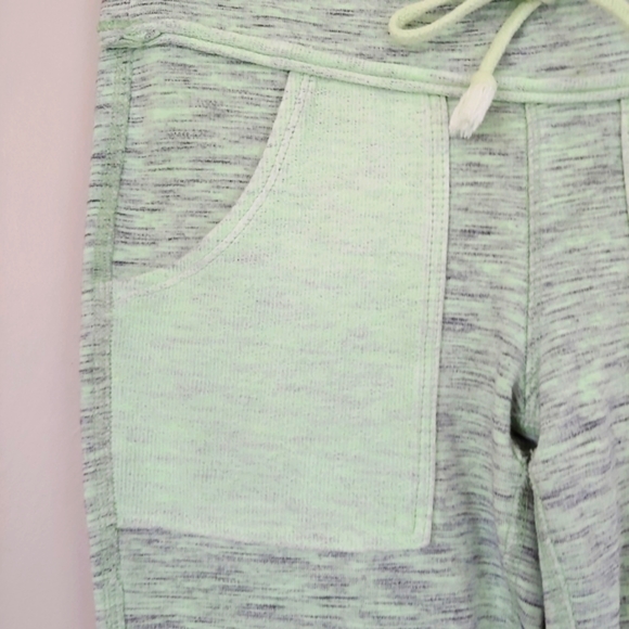 Free People Fp Movement Kyoto Leggings High Rise Ankle Pants Size XS Neon Melon - Picture 9 of 15